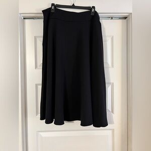 NWOT - NEVER WORN - 3X Skechers Black Skirt